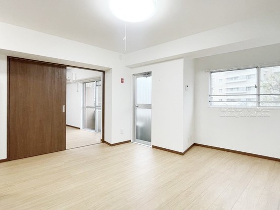 apartment 東京都渋谷区神宮前４丁目11-6　表参道千代田ビル7F