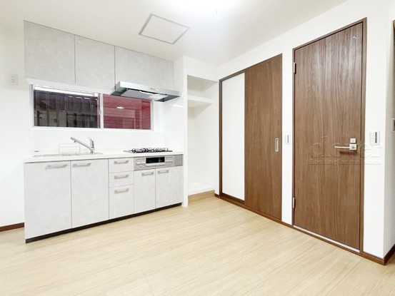 apartment 東京都渋谷区神宮前４丁目11-6　表参道千代田ビル7F