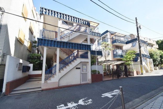 apartment 東京都渋谷区神宮前４丁目11-6　表参道千代田ビル7F