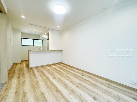 apartment 東京都渋谷区神宮前４丁目11-6　表参道千代田ビル7F