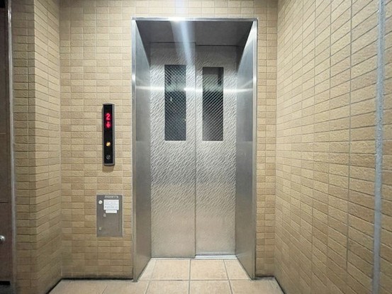 apartment 東京都渋谷区神宮前４丁目11-6　表参道千代田ビル7F