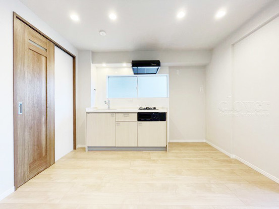 apartment 東京都渋谷区神宮前４丁目11-6　表参道千代田ビル7F