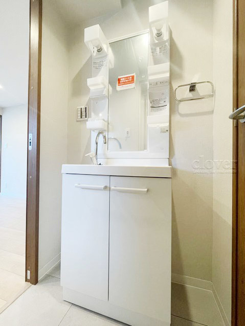 apartment 東京都渋谷区神宮前４丁目11-6　表参道千代田ビル7F