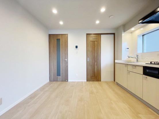 apartment 東京都渋谷区神宮前４丁目11-6　表参道千代田ビル7F