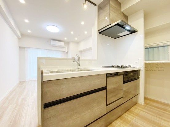 apartment 東京都渋谷区神宮前４丁目11-6　表参道千代田ビル7F