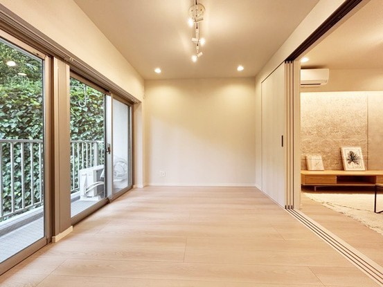 apartment 東京都渋谷区神宮前４丁目11-6　表参道千代田ビル7F