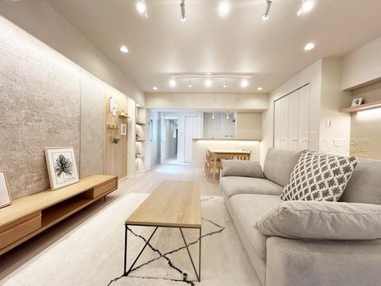 apartment 東京都渋谷区神宮前４丁目11-6　表参道千代田ビル7F