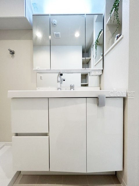 apartment 東京都渋谷区神宮前４丁目11-6　表参道千代田ビル7F