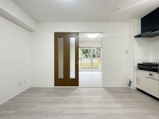 apartment 東京都渋谷区神宮前４丁目11-6　表参道千代田ビル7F