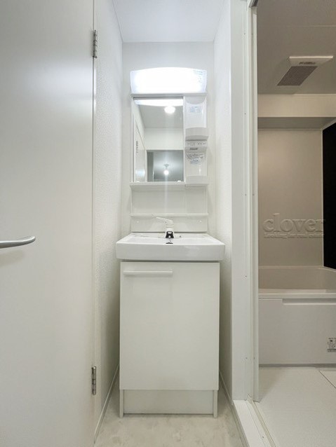 apartment 東京都渋谷区神宮前４丁目11-6　表参道千代田ビル7F