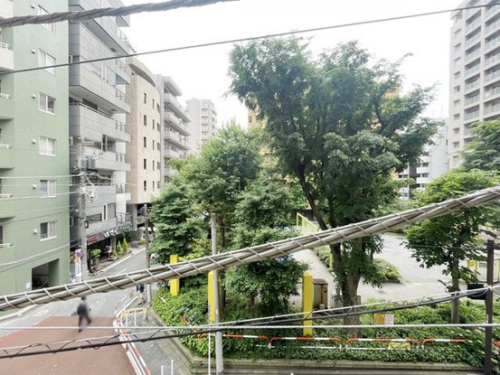 apartment 東京都渋谷区神宮前４丁目11-6　表参道千代田ビル7F