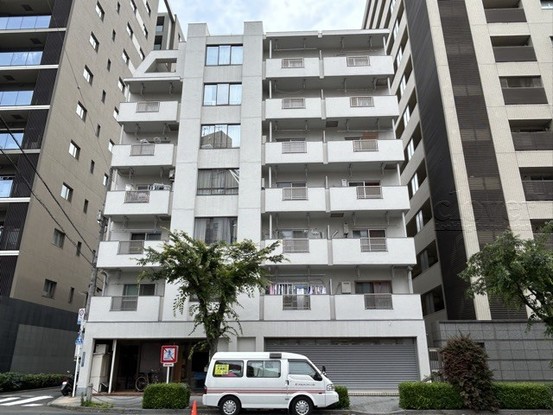 apartment 東京都渋谷区神宮前４丁目11-6　表参道千代田ビル7F
