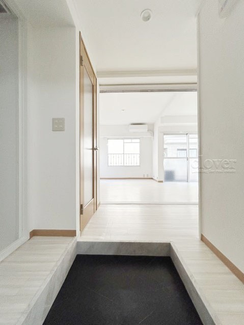 apartment 東京都渋谷区神宮前４丁目11-6　表参道千代田ビル7F