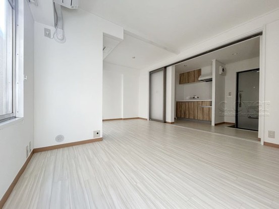 apartment 東京都渋谷区神宮前４丁目11-6　表参道千代田ビル7F