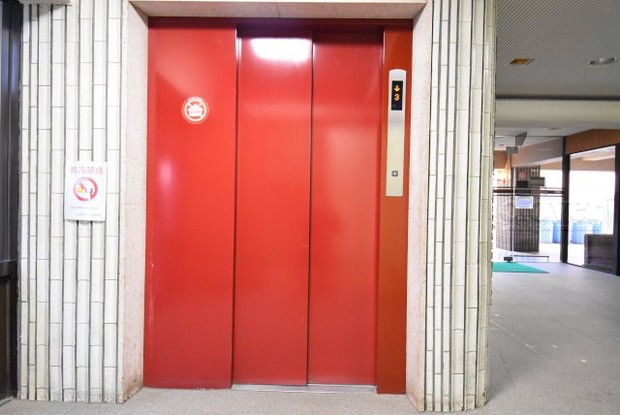 apartment 東京都渋谷区神宮前４丁目11-6　表参道千代田ビル7F