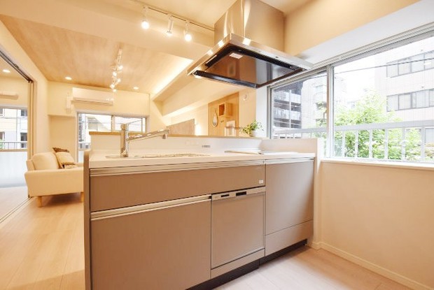 apartment 東京都渋谷区神宮前４丁目11-6　表参道千代田ビル7F
