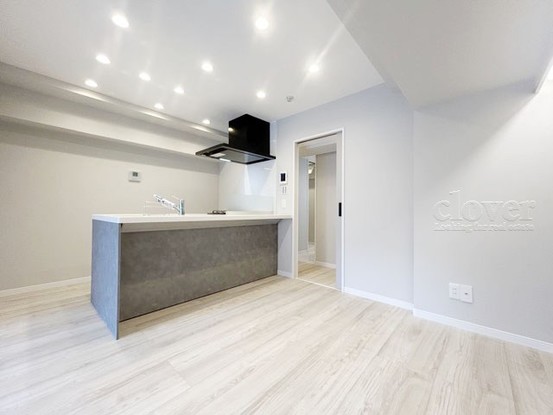 apartment 東京都渋谷区神宮前４丁目11-6　表参道千代田ビル7F