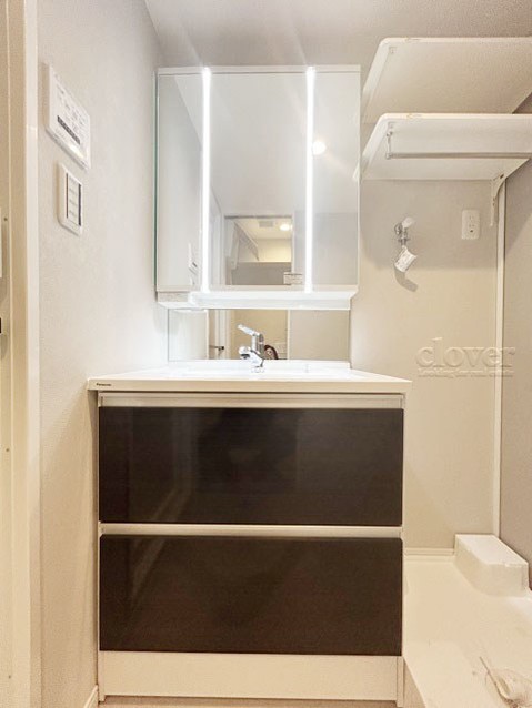 apartment 東京都渋谷区神宮前４丁目11-6　表参道千代田ビル7F