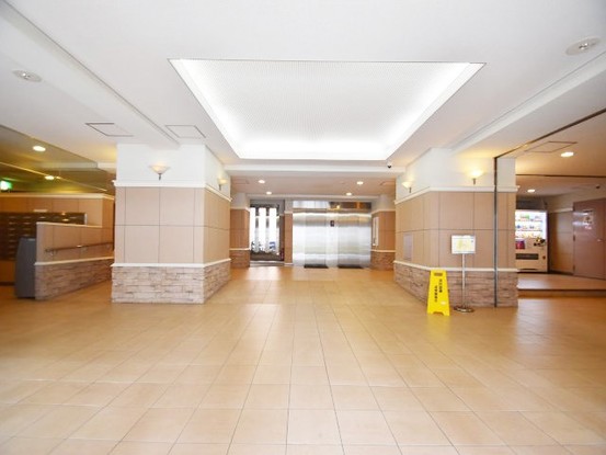 apartment 東京都渋谷区神宮前４丁目11-6　表参道千代田ビル7F