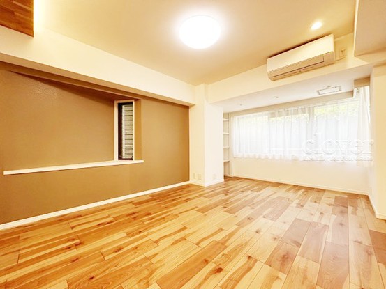 apartment 東京都渋谷区神宮前４丁目11-6　表参道千代田ビル7F