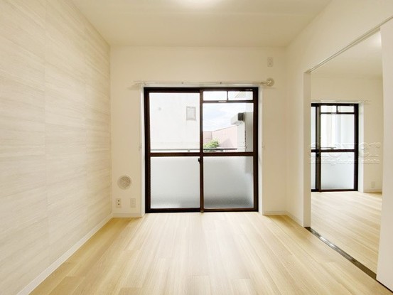 apartment 東京都渋谷区神宮前４丁目11-6　表参道千代田ビル7F