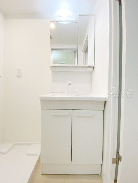 apartment 東京都渋谷区神宮前４丁目11-6　表参道千代田ビル7F