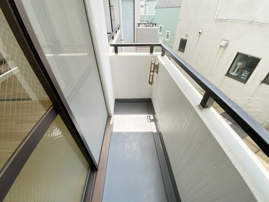 apartment 東京都渋谷区神宮前４丁目11-6　表参道千代田ビル7F
