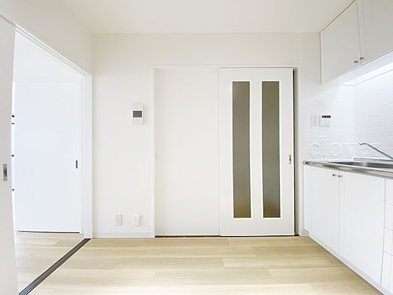 apartment 東京都渋谷区神宮前４丁目11-6　表参道千代田ビル7F