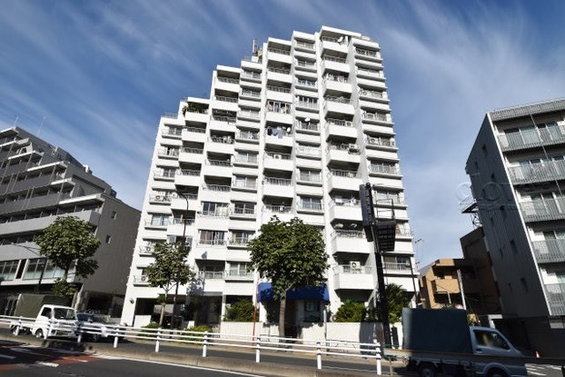 apartment 東京都渋谷区神宮前４丁目11-6　表参道千代田ビル7F