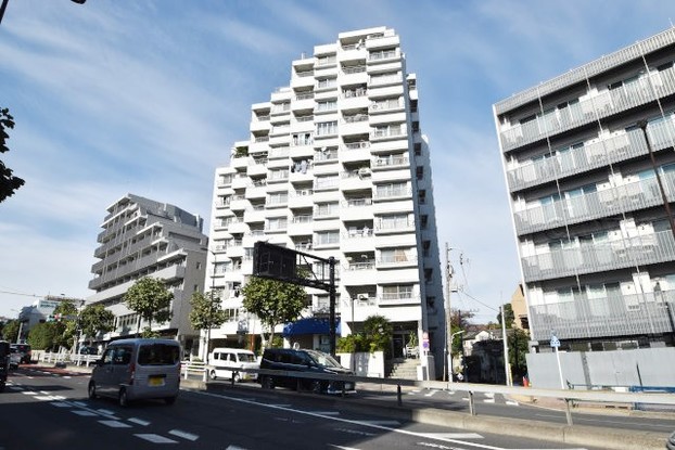 apartment 東京都渋谷区神宮前４丁目11-6　表参道千代田ビル7F