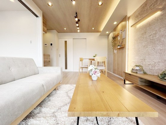 apartment 東京都渋谷区神宮前４丁目11-6　表参道千代田ビル7F