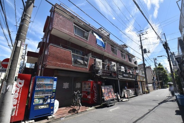 apartment 東京都渋谷区神宮前４丁目11-6　表参道千代田ビル7F