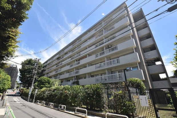 apartment 東京都渋谷区神宮前４丁目11-6　表参道千代田ビル7F