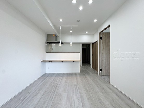 apartment 東京都渋谷区神宮前４丁目11-6　表参道千代田ビル7F