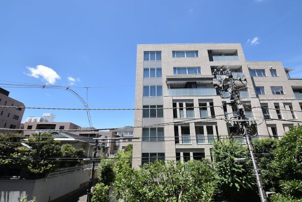 apartment 東京都渋谷区神宮前４丁目11-6　表参道千代田ビル7F
