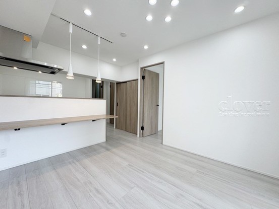 apartment 東京都渋谷区神宮前４丁目11-6　表参道千代田ビル7F