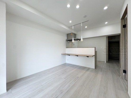 apartment 東京都渋谷区神宮前４丁目11-6　表参道千代田ビル7F