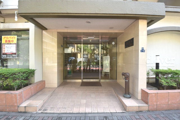 apartment 東京都渋谷区神宮前４丁目11-6　表参道千代田ビル7F