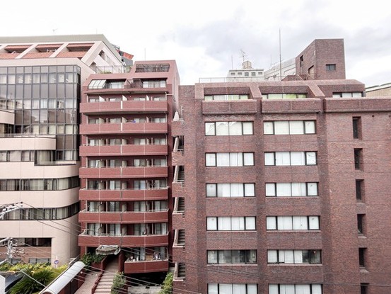 apartment 東京都渋谷区神宮前４丁目11-6　表参道千代田ビル7F