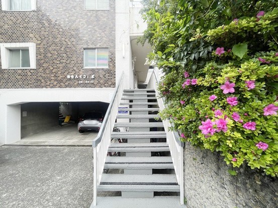 apartment 東京都渋谷区神宮前４丁目11-6　表参道千代田ビル7F