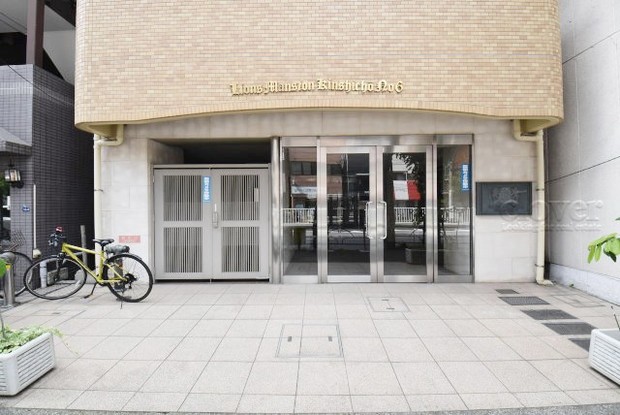 apartment 東京都渋谷区神宮前４丁目11-6　表参道千代田ビル7F