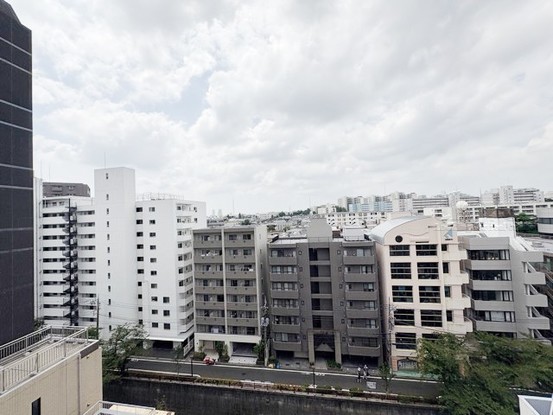 apartment 東京都渋谷区神宮前４丁目11-6　表参道千代田ビル7F