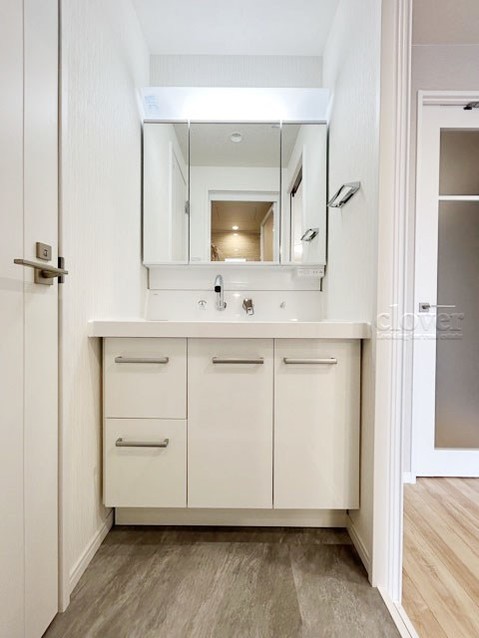 apartment 東京都渋谷区神宮前４丁目11-6　表参道千代田ビル7F