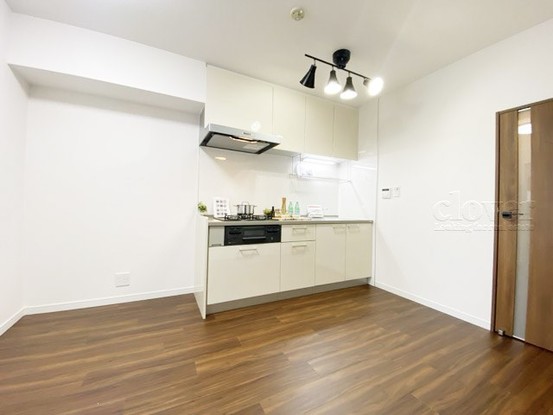 apartment 東京都渋谷区神宮前４丁目11-6　表参道千代田ビル7F