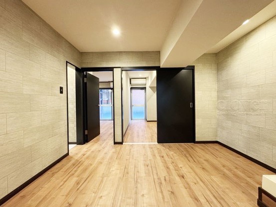 apartment 東京都渋谷区神宮前４丁目11-6　表参道千代田ビル7F