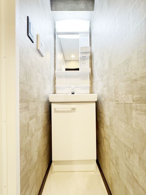 apartment 東京都渋谷区神宮前４丁目11-6　表参道千代田ビル7F