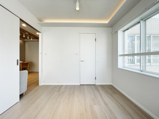 apartment 東京都渋谷区神宮前４丁目11-6　表参道千代田ビル7F