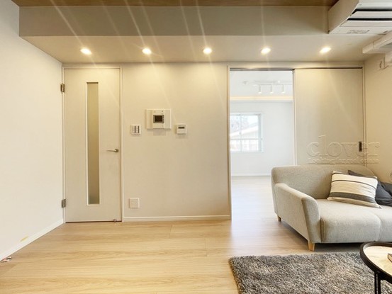 apartment 東京都渋谷区神宮前４丁目11-6　表参道千代田ビル7F