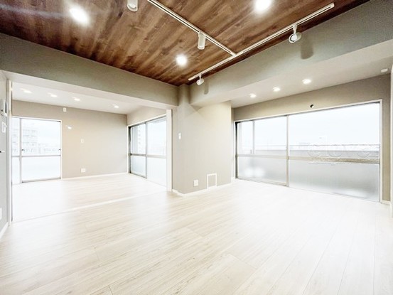 apartment 東京都渋谷区神宮前４丁目11-6　表参道千代田ビル7F