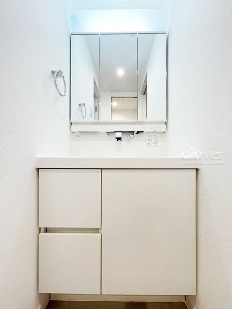 apartment 東京都渋谷区神宮前４丁目11-6　表参道千代田ビル7F